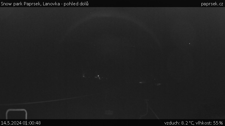 Snow park Paprsek - Lanovka - pohled dolů - 14.5.2024 v 01:00