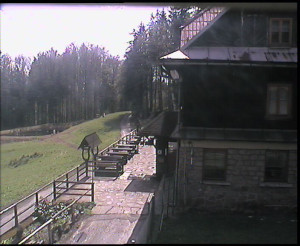 SkiAreál - Horský hotel Vsacký Cáb - Terasa horského hotelu - 25.4.2024 v 14:30