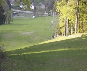 Skiareál Karolinka  - Prostřední část sjezdovky a snowpark - 27.4.2024 v 18:02