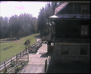 SkiAreál - Horský hotel Vsacký Cáb - Terasa horského hotelu - 25.4.2024 v 14:00