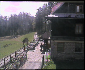 SkiAreál - Horský hotel Vsacký Cáb - Terasa horského hotelu - 27.4.2024 v 13:00