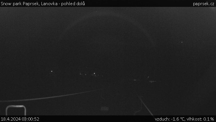 Snow park Paprsek - Lanovka - pohled dolů - 18.4.2024 v 03:00