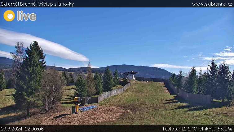 Ski areál Branná - Výstup z lanovky - 29.3.2024 v 12:00