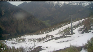 Ski Riesneralm - Piste "Die Schneidige" - 28.4.2024 v 17:01