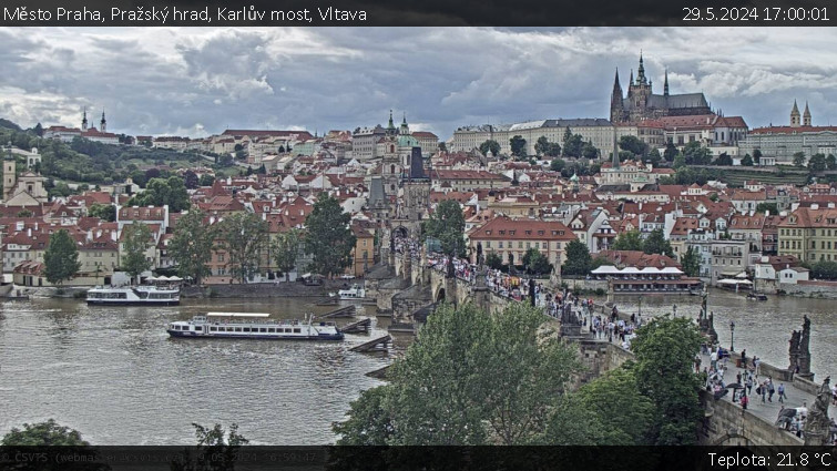 Město Praha - Pražský hrad, Karlův most, Vltava - 29.5.2024 v 17:00