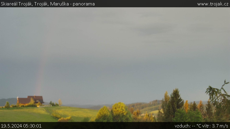 Skiareál Troják - Troják, Maruška - panorama - 19.5.2024 v 05:30