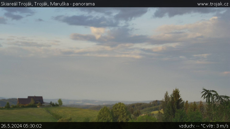 Skiareál Troják - Troják, Maruška - panorama - 26.5.2024 v 05:30