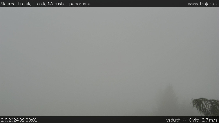 Skiareál Troják - Troják, Maruška - panorama - 2.6.2024 v 09:30