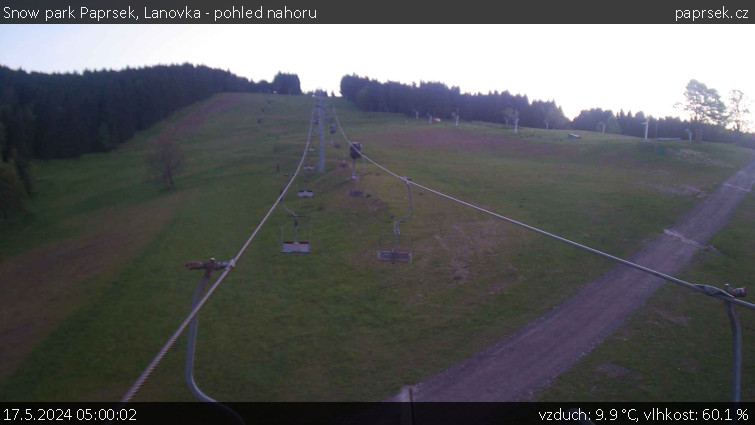 Snow park Paprsek - Lanovka - pohled nahoru - 17.5.2024 v 05:00