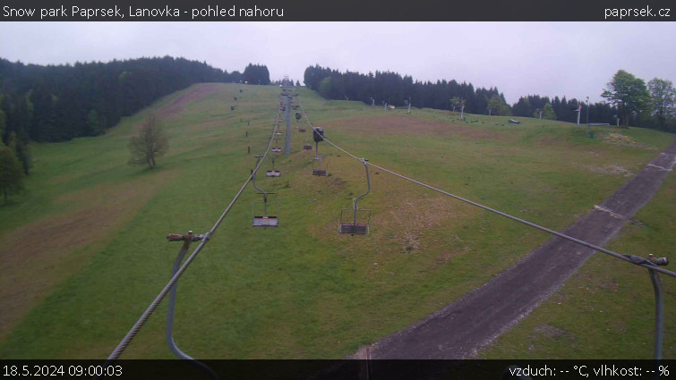 Snow park Paprsek - Lanovka - pohled nahoru - 18.5.2024 v 09:00