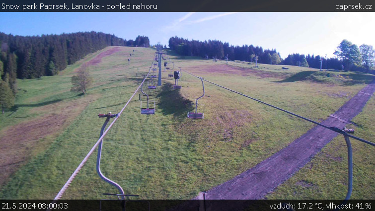 Snow park Paprsek - Lanovka - pohled nahoru - 21.5.2024 v 08:00