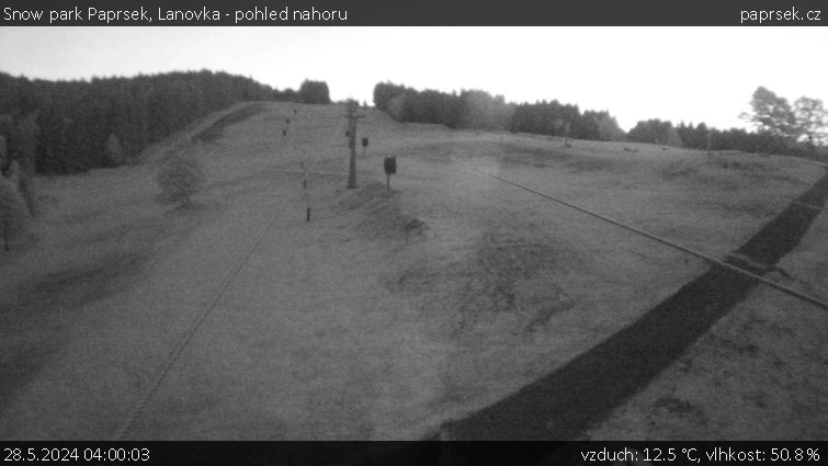 Snow park Paprsek - Lanovka - pohled nahoru - 28.5.2024 v 04:00
