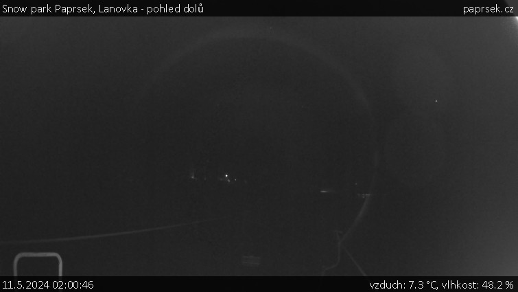 Snow park Paprsek - Lanovka - pohled dolů - 11.5.2024 v 02:00