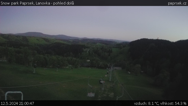 Snow park Paprsek - Lanovka - pohled dolů - 12.5.2024 v 21:00