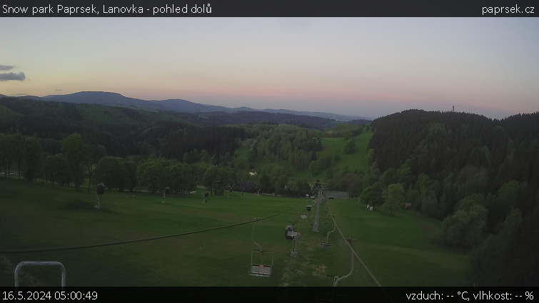 Snow park Paprsek - Lanovka - pohled dolů - 16.5.2024 v 05:00