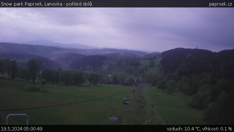 Snow park Paprsek - Lanovka - pohled dolů - 19.5.2024 v 05:00