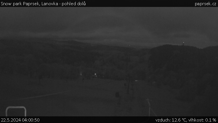 Snow park Paprsek - Lanovka - pohled dolů - 22.5.2024 v 04:00