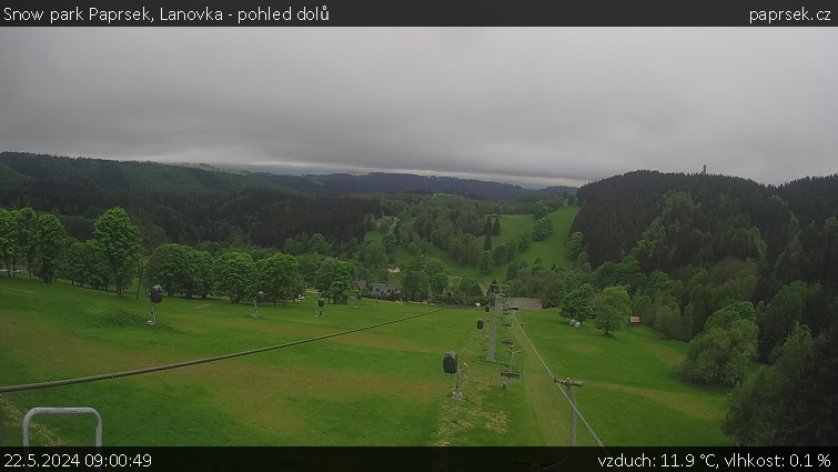 Snow park Paprsek - Lanovka - pohled dolů - 22.5.2024 v 09:00