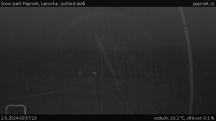 Snow park Paprsek - Lanovka - pohled dolů - 2.6.2024 v 03:57