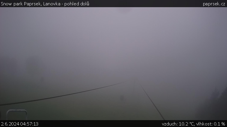Snow park Paprsek - Lanovka - pohled dolů - 2.6.2024 v 04:57