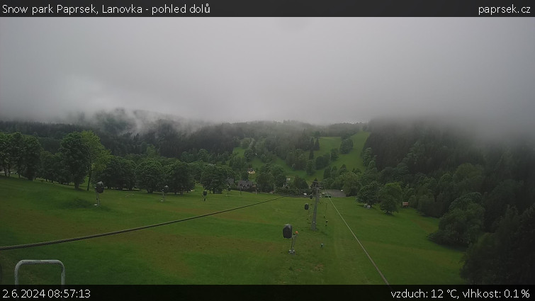 Snow park Paprsek - Lanovka - pohled dolů - 2.6.2024 v 08:57