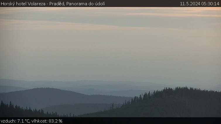 Horský hotel Volareza - Praděd - Panorama do údolí - 11.5.2024 v 05:30