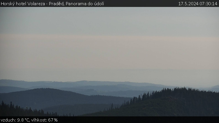 Horský hotel Volareza - Praděd - Panorama do údolí - 17.5.2024 v 07:30