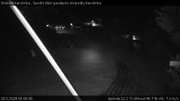 Skiareál Karolinka  - Spodní část sjezdovky skiareálu Karolinka - 29.5.2024 v 03:00