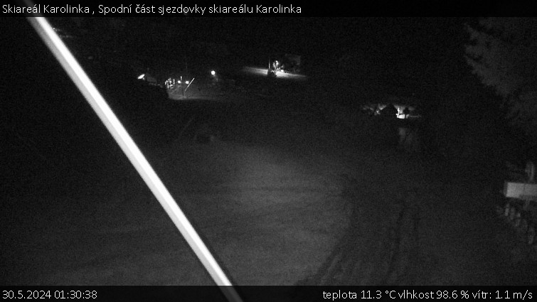 Skiareál Karolinka  - Spodní část sjezdovky skiareálu Karolinka - 30.5.2024 v 01:30