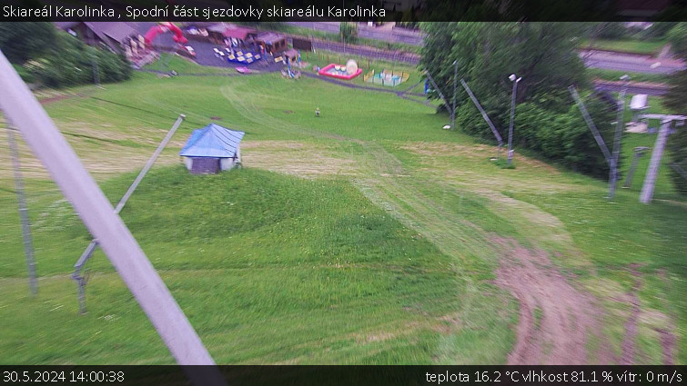Skiareál Karolinka  - Spodní část sjezdovky skiareálu Karolinka - 30.5.2024 v 14:00