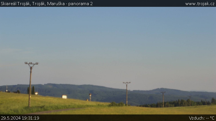 Skiareál Troják - Troják, Maruška - panorama 2 - 29.5.2024 v 19:31
