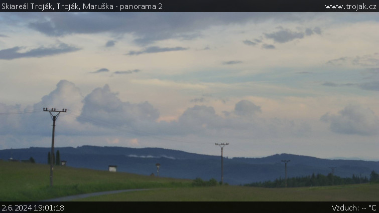 Skiareál Troják - Troják, Maruška - panorama 2 - 2.6.2024 v 19:01