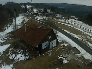 Skiareál Troják - Kamera na svahu B, horní stanice - 13.3.2023 v 07:00