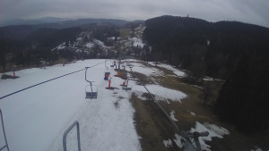 Snow park Paprsek - Lanovka - pohled dolů - 21.3.2023 v 05:45