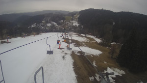 Snow park Paprsek - Lanovka - pohled dolů - 21.3.2023 v 06:35