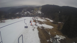Snow park Paprsek - Lanovka - pohled dolů - 21.3.2023 v 06:40