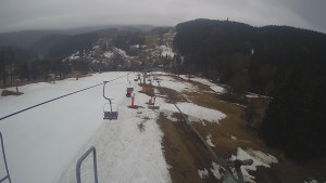 Snow park Paprsek - Lanovka - pohled dolů - 21.3.2023 v 07:00