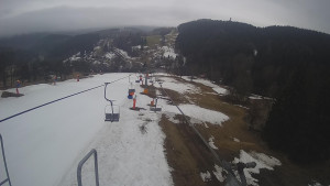 Snow park Paprsek - Lanovka - pohled dolů - 21.3.2023 v 07:05