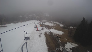 Snow park Paprsek - Lanovka - pohled dolů - 21.3.2023 v 08:05