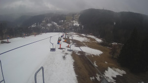 Snow park Paprsek - Lanovka - pohled dolů - 21.3.2023 v 10:20