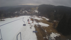 Snow park Paprsek - Lanovka - pohled dolů - 21.3.2023 v 11:10
