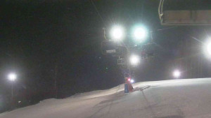 Ski Karlov - areál Karlov - Vyhlídková - 7.3.2023 v 20:01