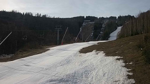 Ski areál SEVERKA v Dolní Lomné - Sjezdovka SEVERKA - 18.3.2023 v 08:00