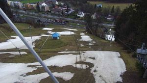 Skiareál Karolinka  - Spodní část sjezdovky skiareálu Karolinka - 2.4.2023 v 10:02