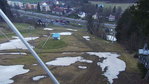 Skiareál Karolinka  - Spodní část sjezdovky skiareálu Karolinka - 11.4.2023 v 10:02