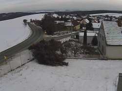 Vjezd do obce ze severu