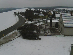 Vjezd do obce ze severu