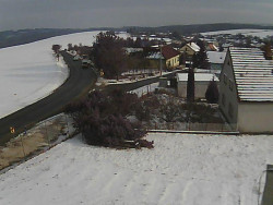 Vjezd do obce ze severu