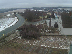 Vjezd do obce ze severu