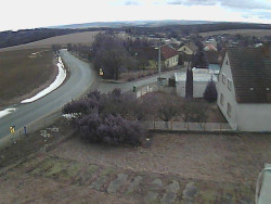 Vjezd do obce ze severu